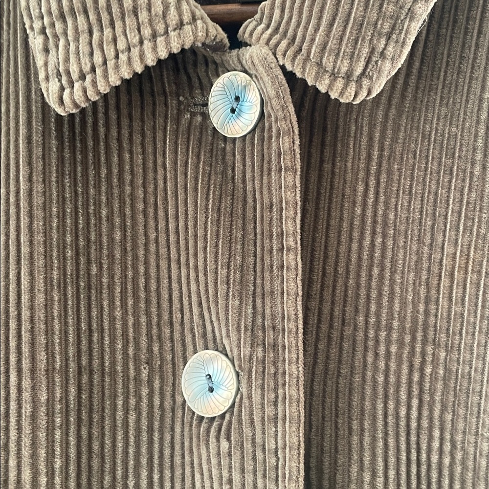 J. Jill Chocolate Velvet wide corduroy Jacket etched Mother of Pearl button’s - Picture 4 of 5